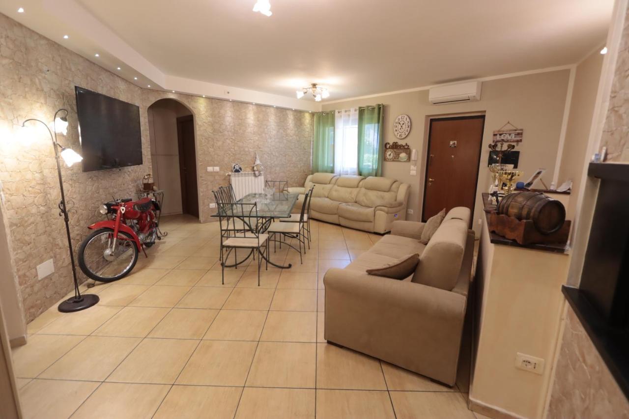 Bed and Breakfast Casa Riva Terni Exterior foto